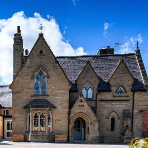 Hotels near Racecourse Ground Wrexham - The Lemon Tree