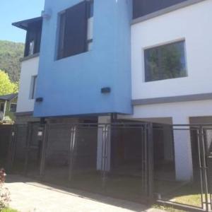 Depto Centrico con pequeño jardin y parrilla