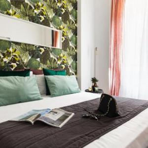 Urban Jungle Apartment Bilocale Monti