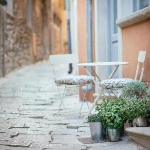 Mirakul Residence in a cute historic town