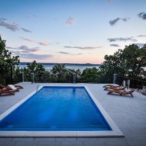 Stunning Seaview Villa Katharina