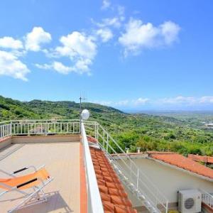 Ogliastro Cilento Villa Sleeps 4 Air Con WiFi