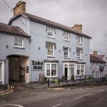 Gwesty'r Emlyn Hotel Carmarthen 