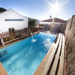 Vivelorural casa Tunte 1 piscina y terraza