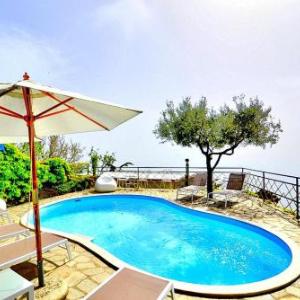 Nocelle Villa Sleeps 6 Pool Air Con WiFi