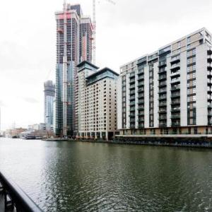 Lovely Apartment in London with Balcony