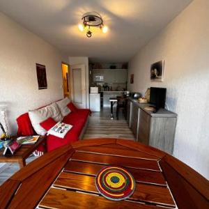 Appartement avec Terrasse à 50m de la Plage des Sables-d'Olonne - FR-1-197-429