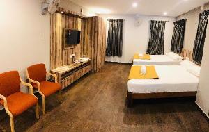 Sharada Residency, Suntikoppa