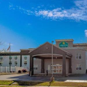 La Quinta Inn & Suites by Wyndham Lexington Park