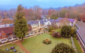 Mercure Box Hill Burford Bridge Hotel, Dorking