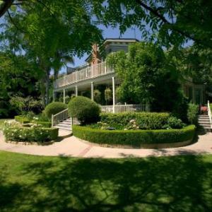 Santa Barbara Zoo Hotels - Simpson House Inn