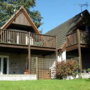 10 Valley View Lodge