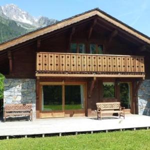 Tasteful Chalet in Chamonix near Chamonix Ski Area