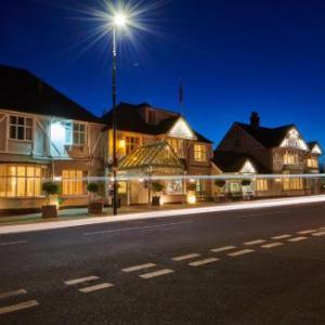 Hotels near Hylands Park - County Hotel
