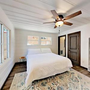 4093 Manzanita Ave Cabin Unit 3
