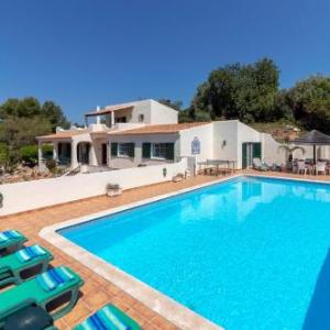 Casa Ouricos Large Pool BBQ Walk to beach