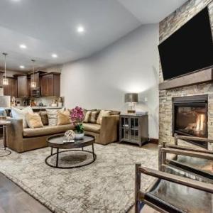 1176 W. Wintercress Trail Townhome Unit 33C Townhouse