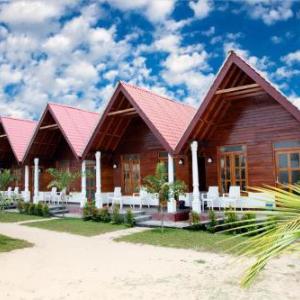 Elegant green beach resort