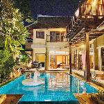 Jomtien beach 1 kmThai Bali style villa，5 beds