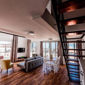 Duplex with Panoramic view on Tel Aviv - Sea view