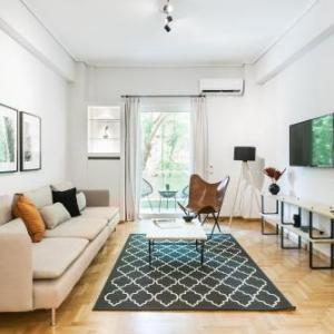 Bright 2BD Apartment in Psychiko by UPSTREET