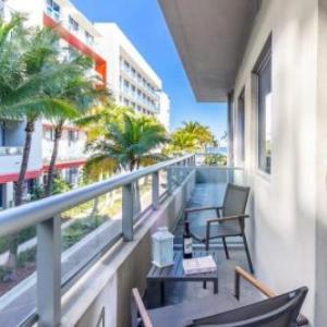 LUXURY Beachfront Condo - OCEAN VIEW BALCONY