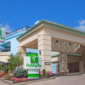 niagara falls hotels free parking
