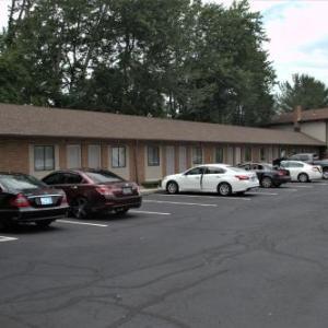 Hotels near Xfinity Theatre - Carrier Motor Lodge