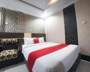 RedDoorz Syariah near RSUD Ainun Habibie Gorontalo, Gorontalo