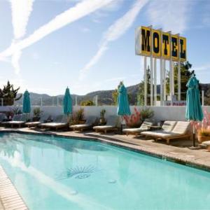 Skyview Los Alamos - 21 & Over Pool