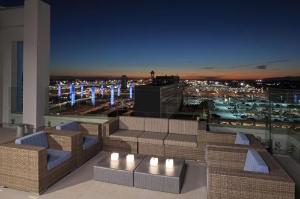 H Hotel Los Angeles, Curio Collection By Hilton, Los Angeles