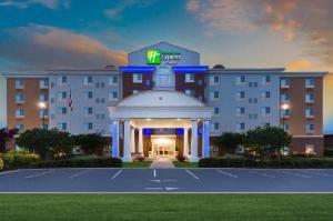Holiday Inn Express Hotel and Suites Petersburg - Fort Lee, Petersburg