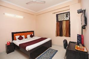 OYO 9073 RN 32, Noida