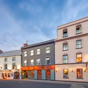 Hotels near Thomond Park Stadium - Queens Hotel