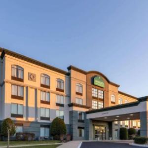 Landis Theater Vineland Hotels - Wingate by Wyndham Vineland/Millville