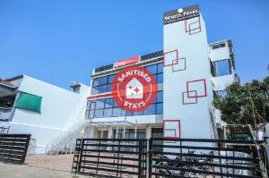 OYO 3603 White Pearl Hotel, Jabalpur