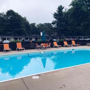 Ridge Point Community Church Hotels - Starlite Resort