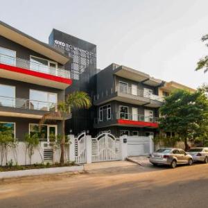 Townhouse Galleria Market Near Golf Course Road