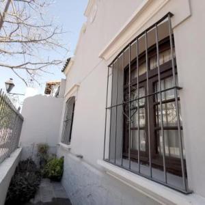 Casa Kolla - 2 bedrooms with private garage in downtown Salta