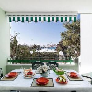 Baia Verde Apartment Sleeps 6 with Air Con