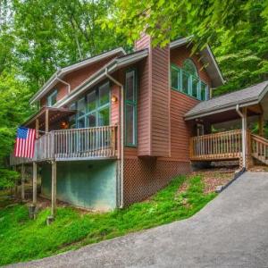 Big Bear Ski Chalet 2 Bedrooms Pool Access Hot Tub Sleeps 6