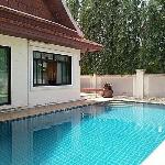 THE NEST Traditional Thai Villa with garden & pool