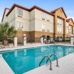 Clarion Pointe Savannah Gateway I-95