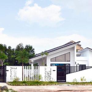 Villa Kim Yen - Beautiful Private Villa Near Sea