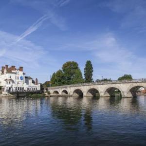 The Thames Riviera Hotel