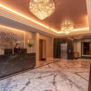 Eyre Square Hotel