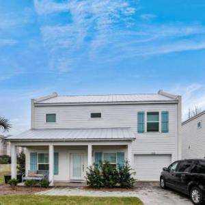 Seabreeze - New Construction - Short Walk to the Beach! Beachy Beautiful!