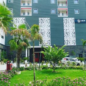 Chhavi Hotels