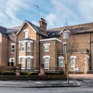 1 bedroom in Kew Gardens - Clarendon Garden