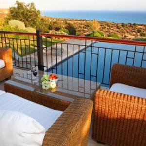 Villa in Kouklia Sleeps 6 includes Swimming pool Air Con and WiFi 6